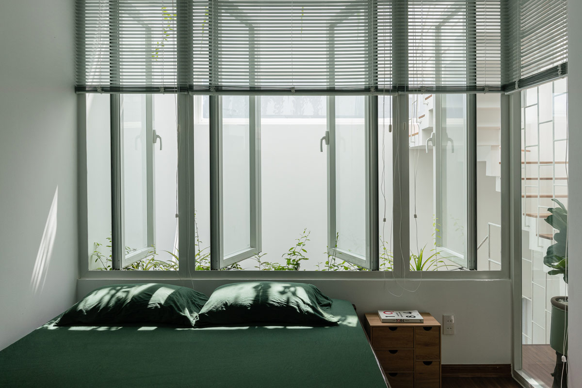 1675533660 168 dom vo vetname s rasslablyayuschimi prirodnymi prostranstvami i krytym prudom