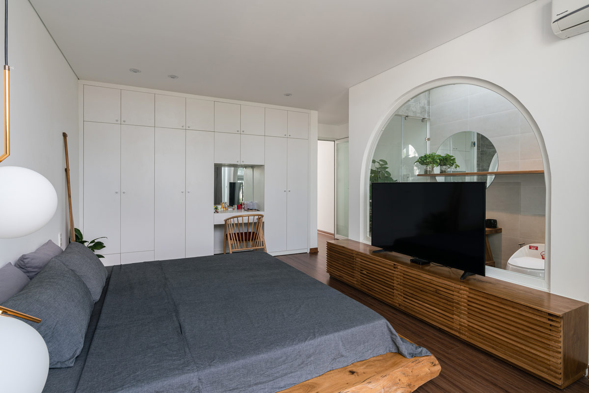 1675533661 159 dom vo vetname s rasslablyayuschimi prirodnymi prostranstvami i krytym prudom