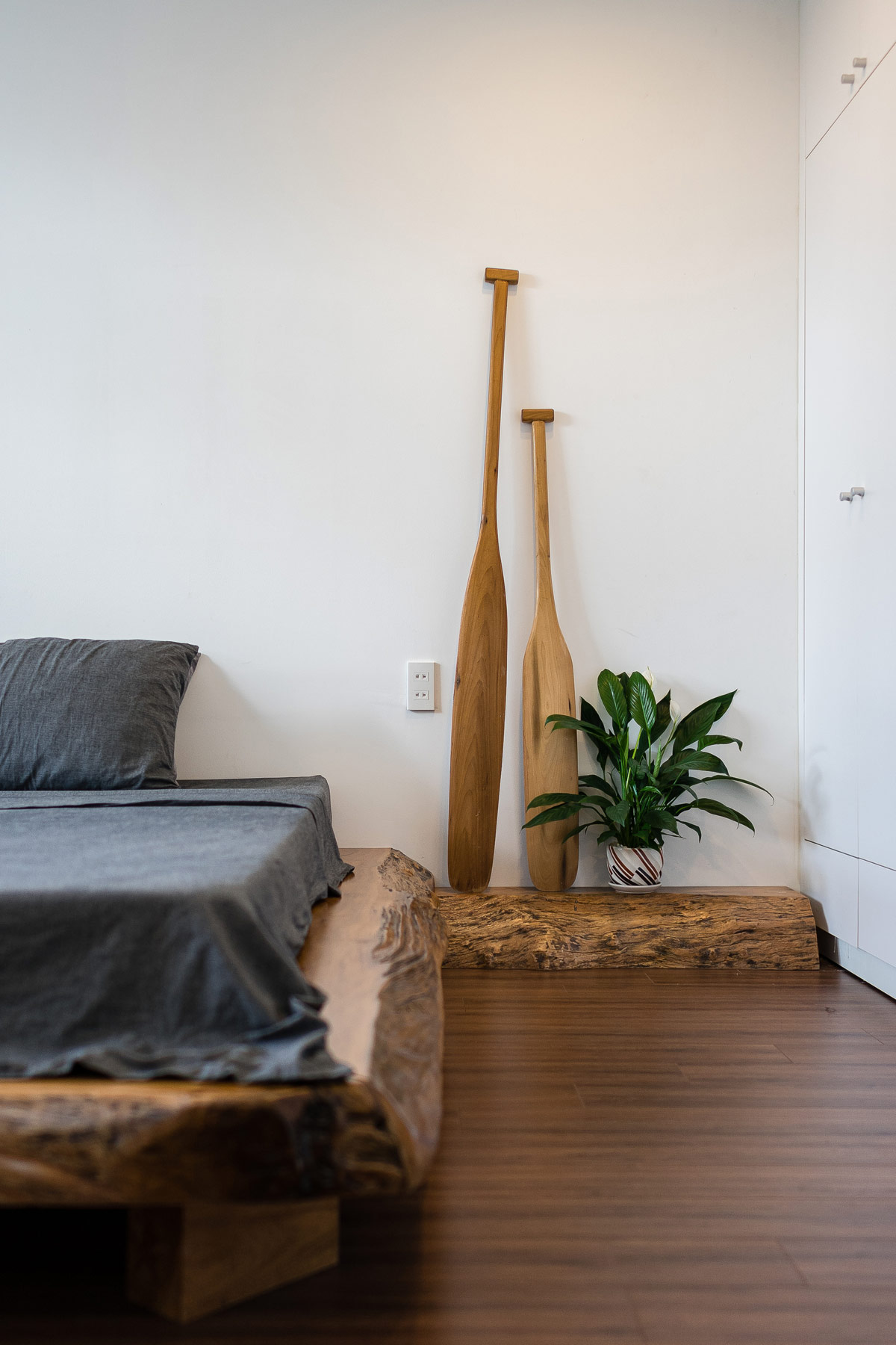 1675533661 275 dom vo vetname s rasslablyayuschimi prirodnymi prostranstvami i krytym prudom