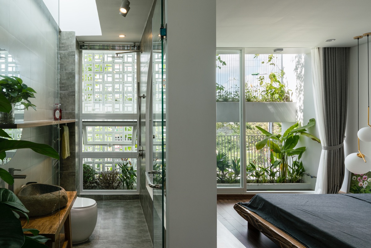 1675533661 71 dom vo vetname s rasslablyayuschimi prirodnymi prostranstvami i krytym prudom