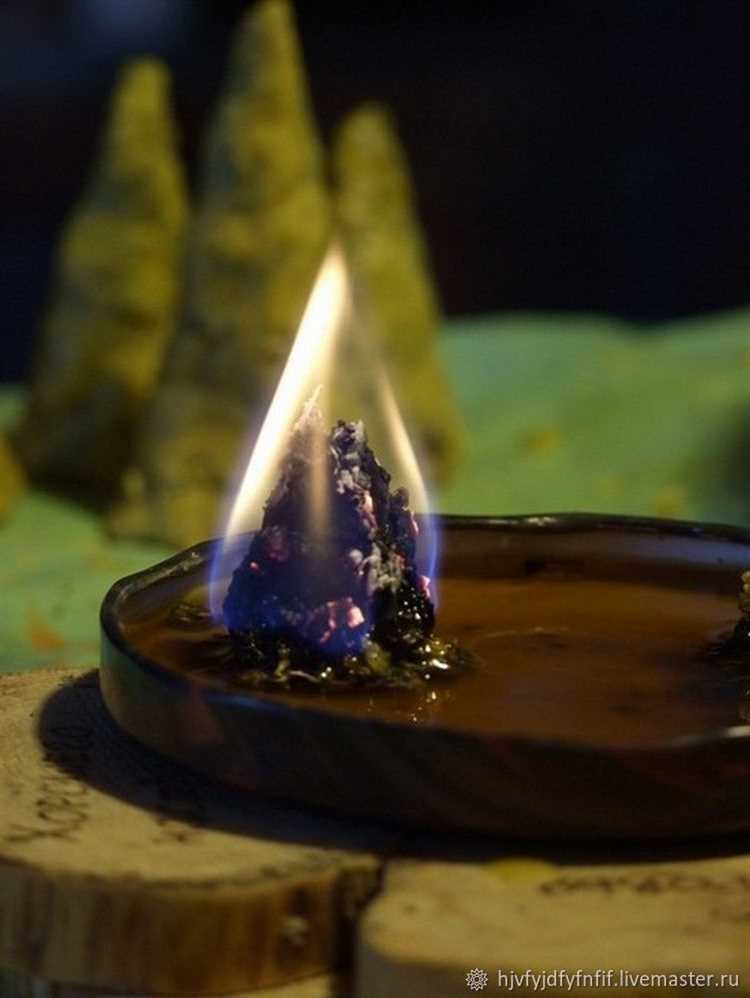 Что такое цветная крошка и восковые гранулы?