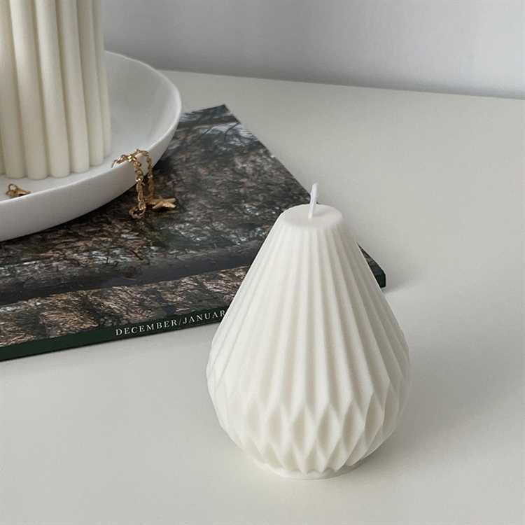 Зачем и как использовать использованный свечной воск в домашних условиях?