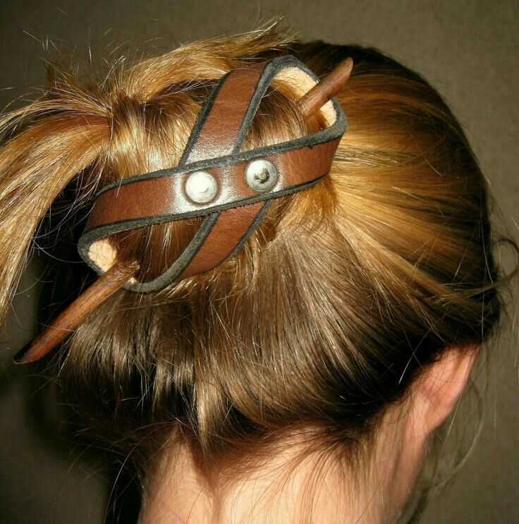 1. Обереги-заколки