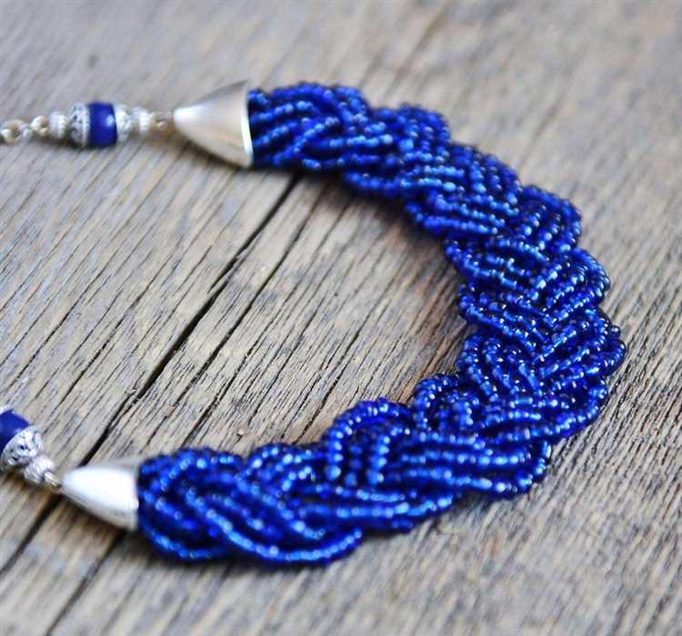 4. Украшения с использованием техники эмбройдери