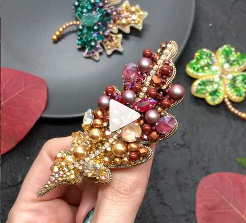 Проекты творческого творчества с использованием бисера 3 1. Браслет с акцентом