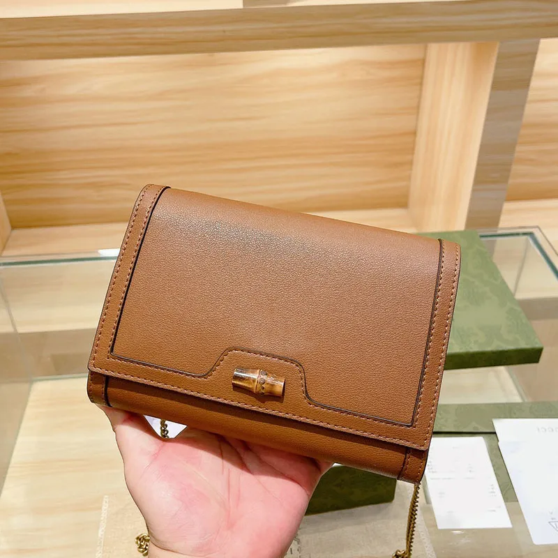 Пример дизайна кошелька с аппликацией