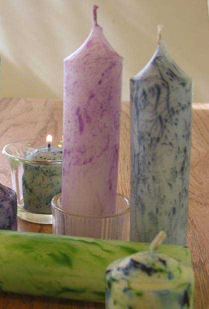 Трюки с завитками и мраморным эффектом для свечей, которые можно сделать дома 3 Какие материалы нужны для создания завитков и мраморных эффектов на свечах?