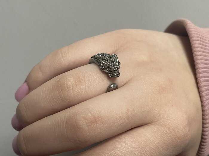 Искусство обращения с металлами в процессе создания уникальных ювелирных изделий 1 Применение металлов в ювелирном производстве