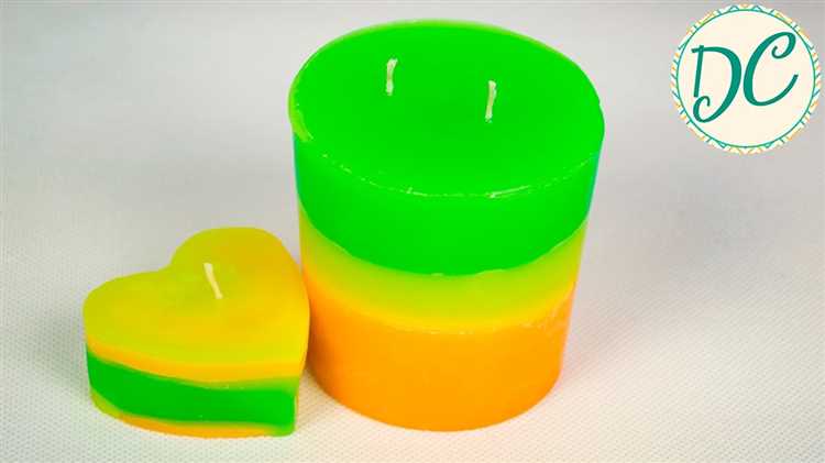 Цветная крошка: изюминка самодельных свечей